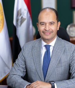 الدكتور عبدالعزيز نصير المدير التنفيذي للمعهد المصرفي المصري