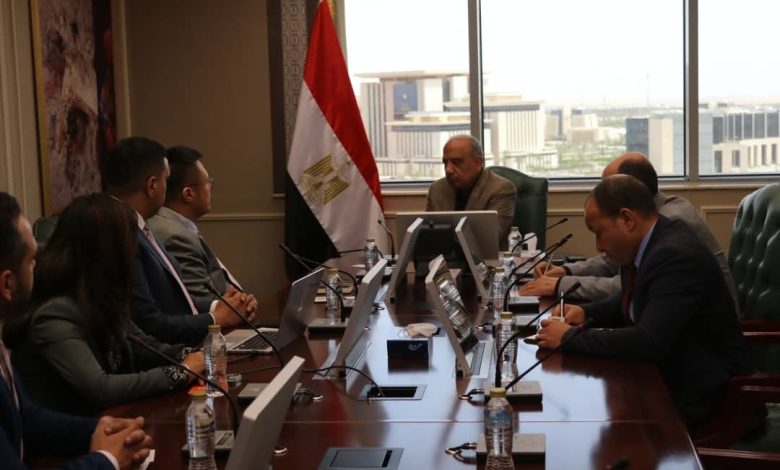 وزير الكهرباء يبحث مع سانجرو الصينية التعاون فى مجالات الطاقة المتجددة