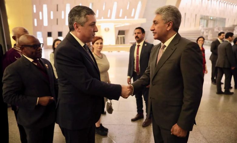 وزير السياحة