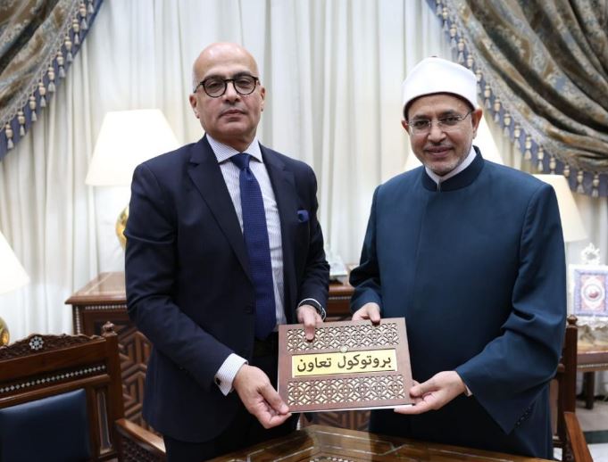 رئيس جامعة الأزهر وعين شمس