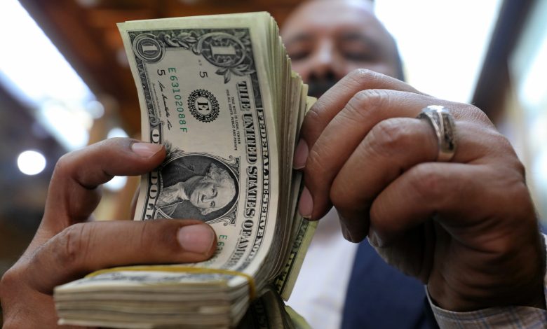 أكبر 10 دول مصدرة للتحويلات المالية حول العالم