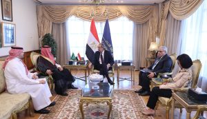 وزير الاتصالات يبحث مع سفير السعودية