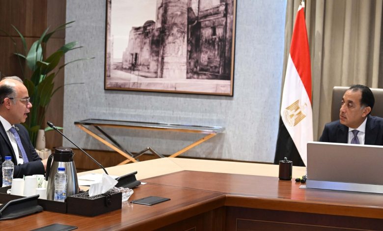 رئيس الوزراء يلتقي رئيس الرقابة المالية