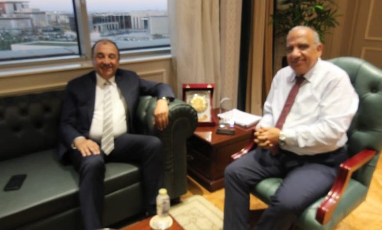 وزيرا الكهرباء وقطاع الأعمال