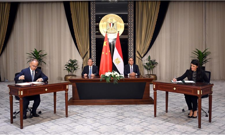 رئيس مجلس الوزراء المصري ورئيس مجلس الدولة الصيني