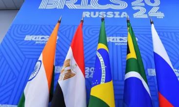 قمة بريكس أرشفية