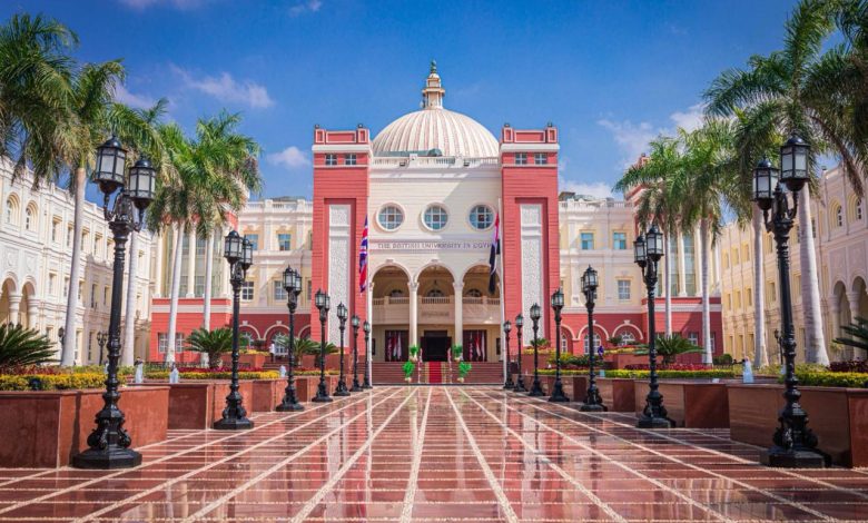 الجامعة البريطانية