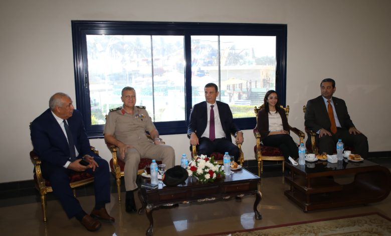 خلال المؤتمر