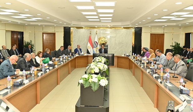 وزير قطاع الاعمال