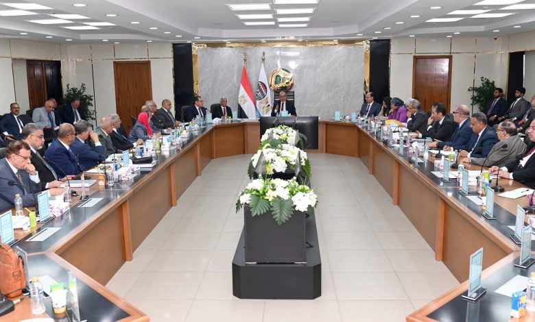 وزير قطاع الاعمال
