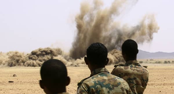 اشتباكات بالأسلحة الثقيلة بين الجيشين السودانى والإثيوبى