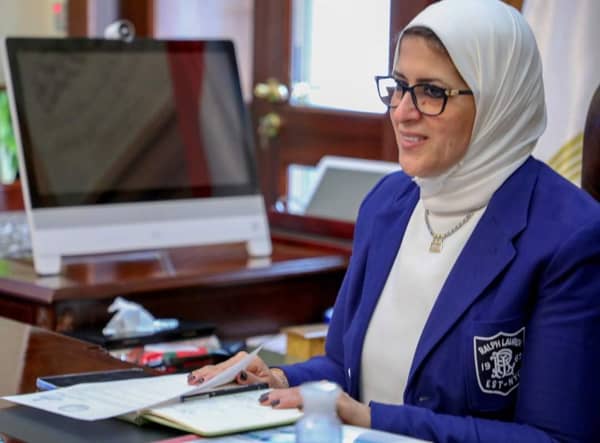 وزيرة الصحة تزف بشرى لأطباء برنامج الزمالة المصرية