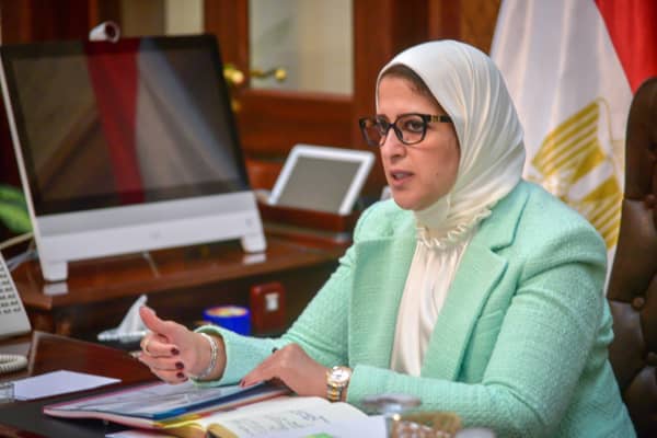وزيرة الصحة تستقبل الوزير المفوض بالسفارة الرومانية بالقاهرة لبحث تعزيز التعاون بين البلدين
