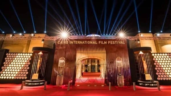 تعرف على المصريين المشاركين في لجان تحكيم مهرجان القاهرة السينمائي