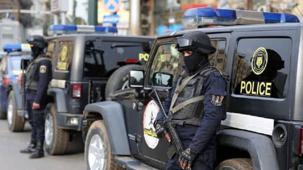 مصر.. التحقيقات تكشف تفاصيل ذبح 3 طلاب لزميلهم