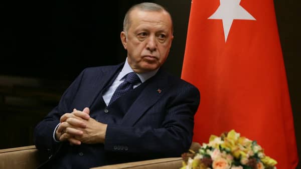 اتصال نادر بين أردوغان وأغنى رجل في العالم... ماذا دار بينهما؟