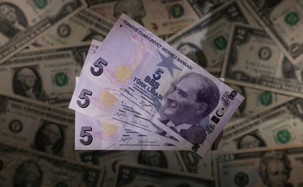 الليرة تنهار بعد قرار المركزي التركي بخفض سعر الفائدة