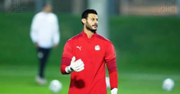 الأهلى يعلن غياب محمد الشناوى عن مباراة الهلال السودانى بسبب الإصابة