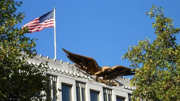 السفارة الأمريكية تستقبل 320 مصريا من الدارسين في برنامج اللغة الإنجليزية