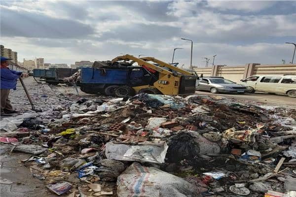حملة لإزالة ورفع مخلفات القمامة بطريق الخياله وشارع الامامين