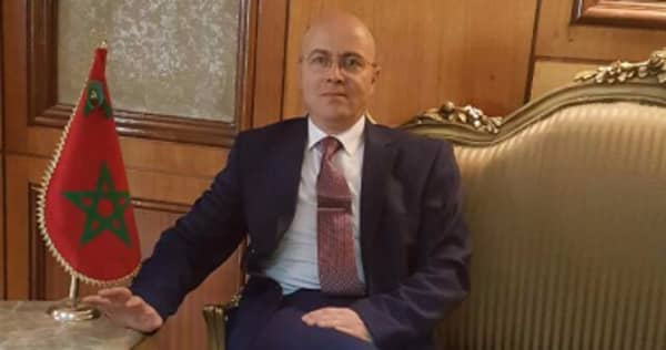 سفير المغرب بالقاهرة يشيد بنهج مصر في محاربة التطرف ونشر الفكر الوسطي