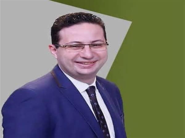 نقيب صيادلة القاهرة: عقوبة طبيب الكركمين قد تصل للسجن 10 سنوات