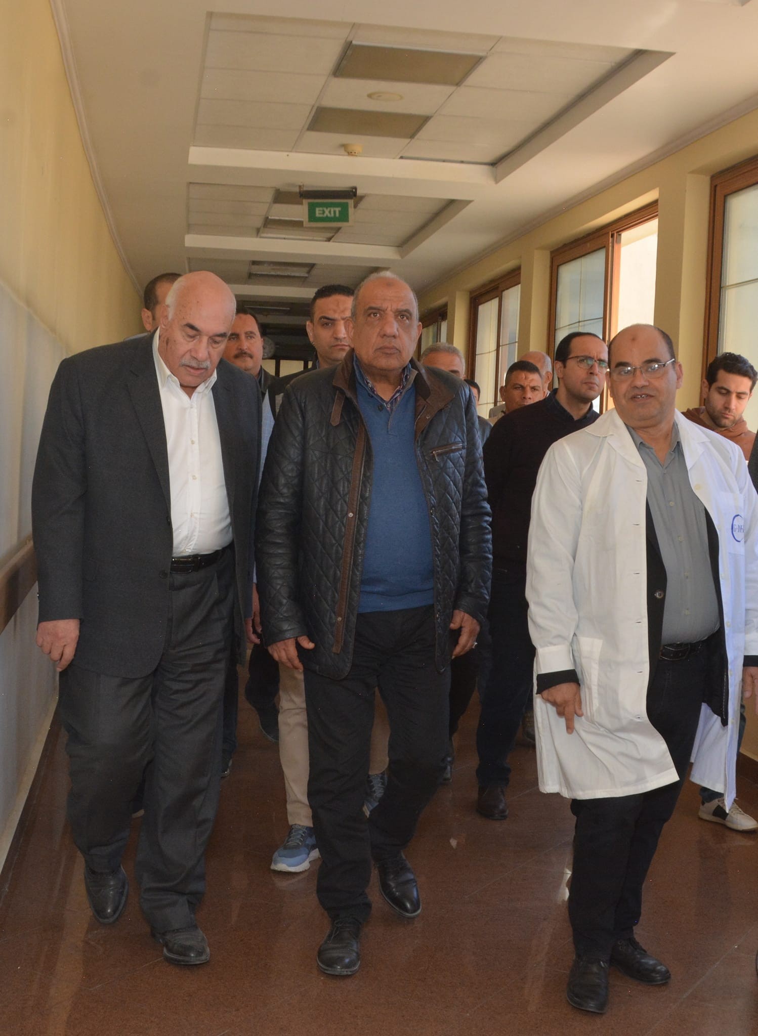 وزير قطاع الأعمال يزور مستشفى غزل المحلة