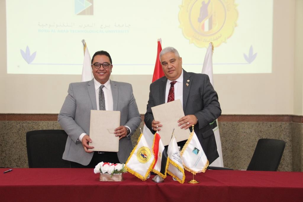 رئيس جامعة برج العرب