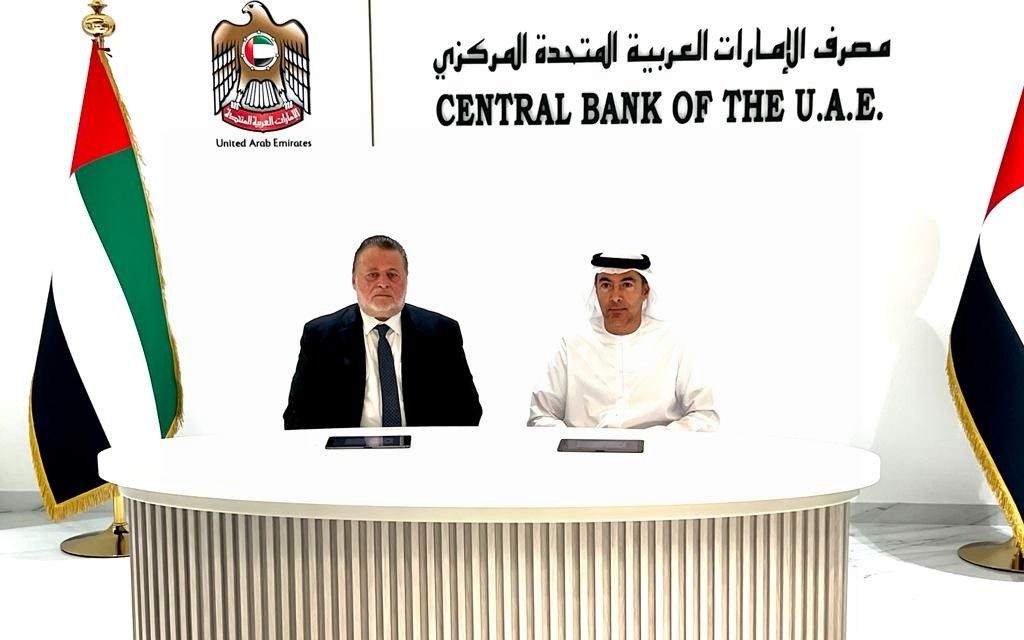 البنك المركزي المصري ومصرف الإمارات المركزي يوقعان اتفاقية لمبادلة العملة 