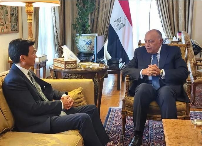 وزير الخارجية المصري يبحث مع نظيره التايلاندي التصعيد العسكري في غزة