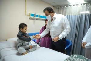 الدكتور خالد عبدالغفار وزير الصحة