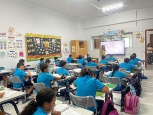 الغياب الإلكتروني في المدارس