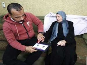 حصول ذوي الهمم والمسنين على خدمات الأحوال المدنية