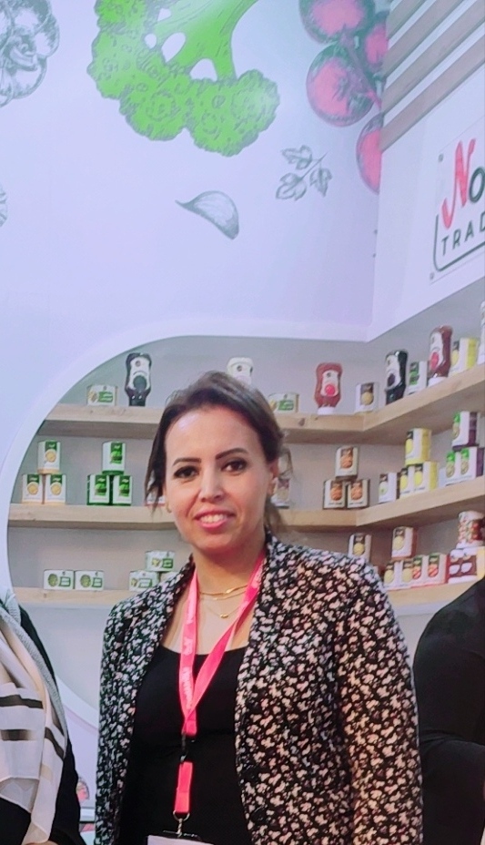 نادية محمود