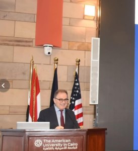 رئيس الجامعة الأمريكية