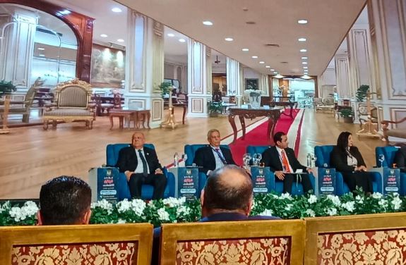 خلال الجلسة
