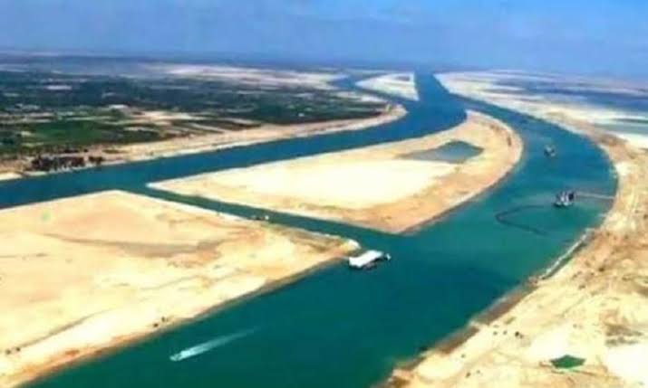 مجري قناة السويس 