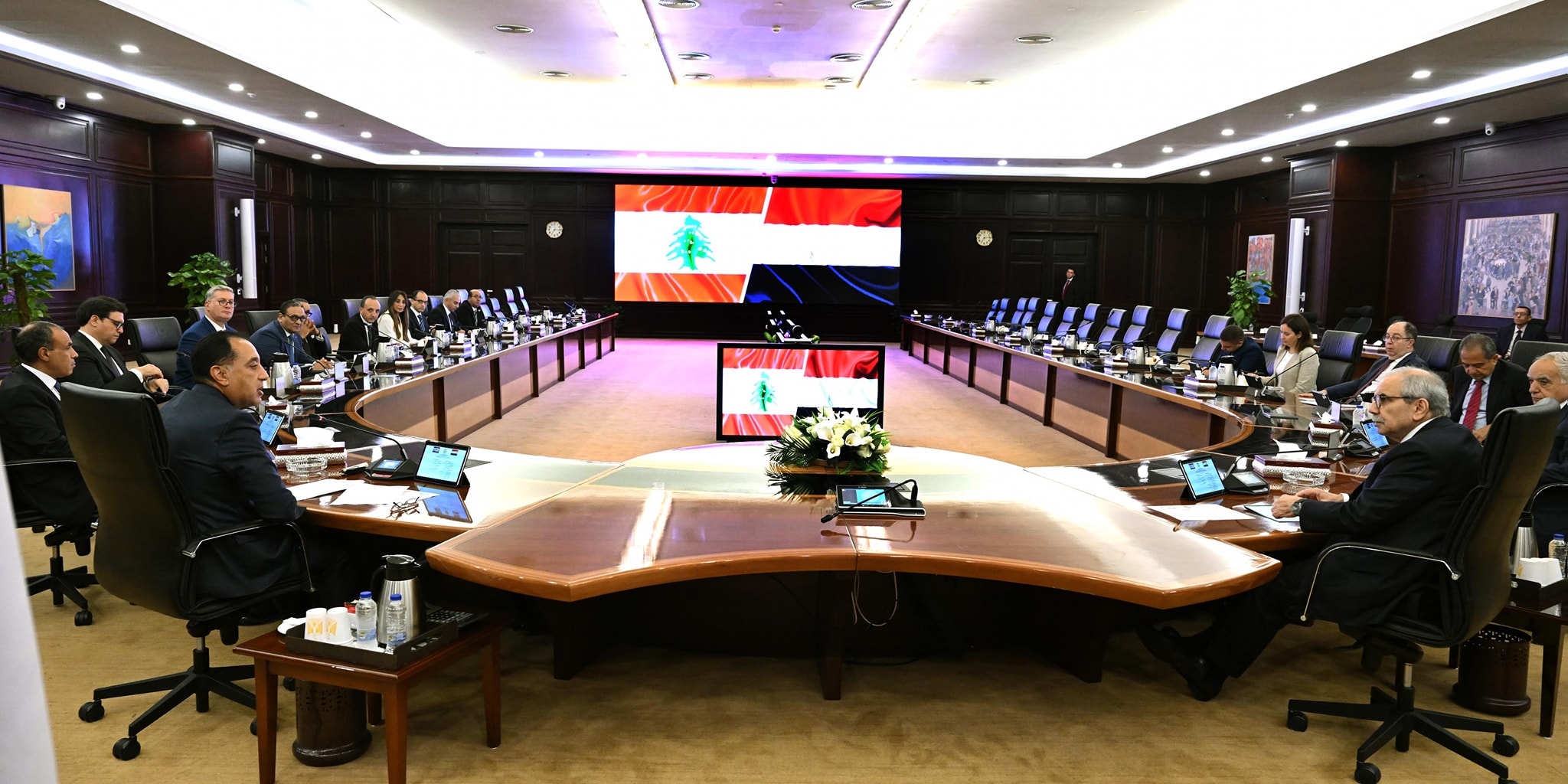لقاء رئيسي وزراء مصر ولبنان