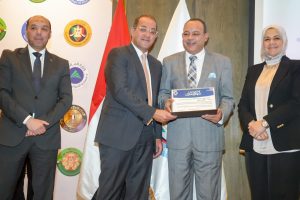وزير المالية تكريمات 