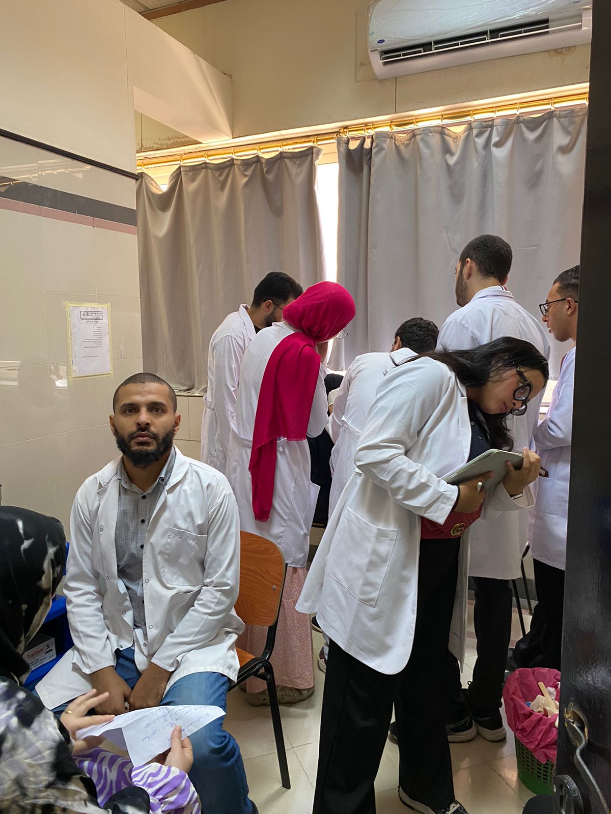 طلاب طب قصر العينى
