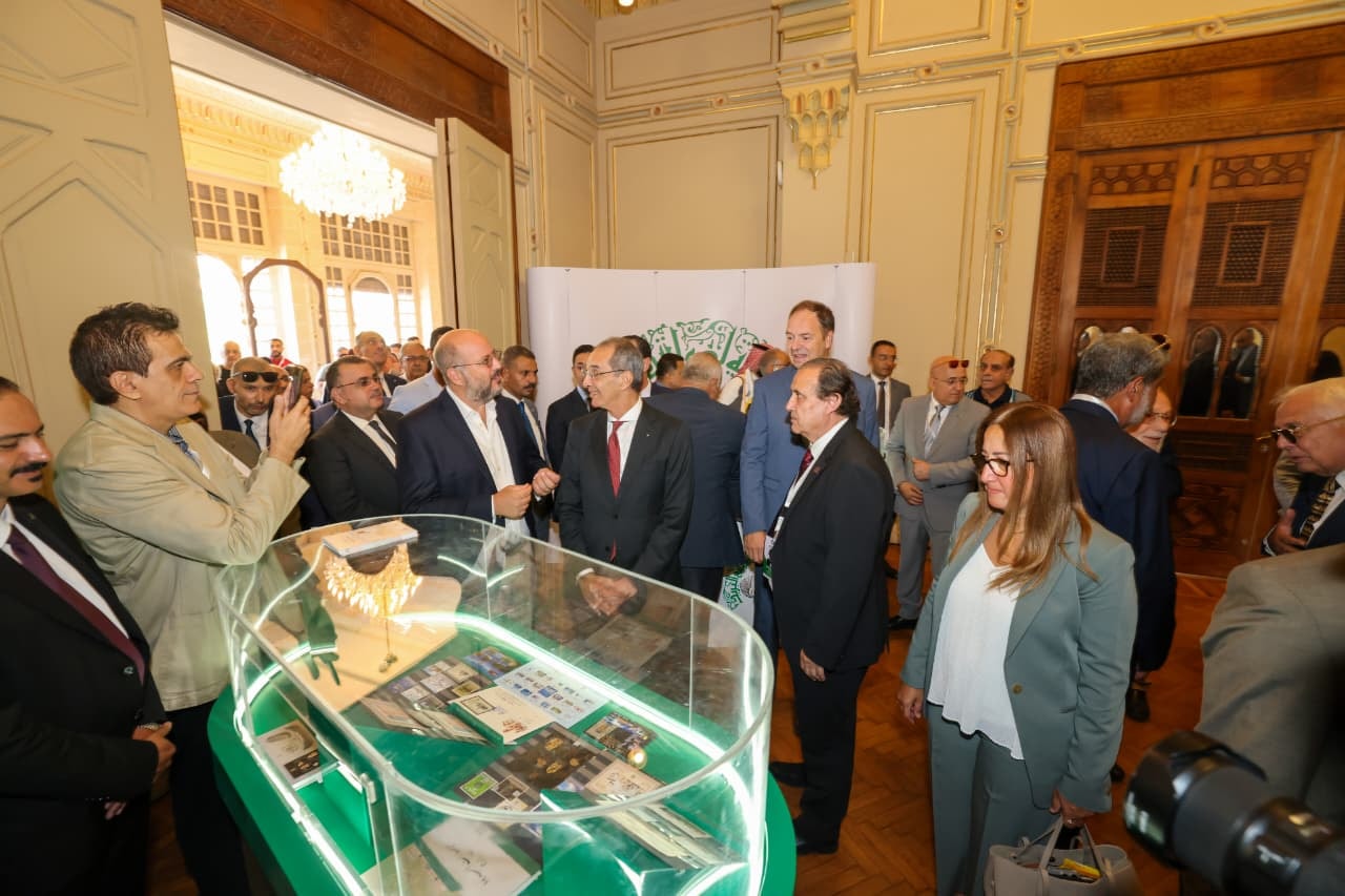 وزير الاتصالات أثناء الافتتاح